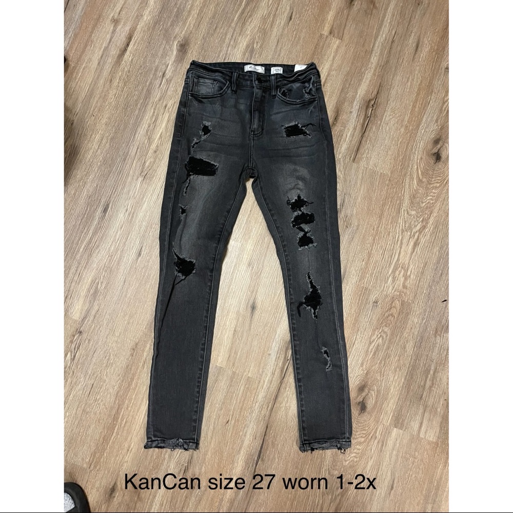 KanCan Skinny crop jeans size 27.